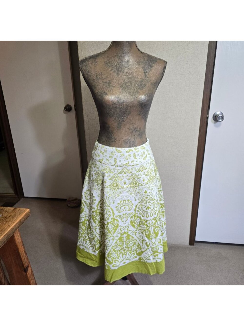 NorthStyle Womens Size 6 Skirt White/Green Floral Cotton A-Line Zipper